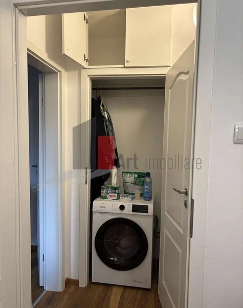 1 Mai, 0% comision, apartament 2 camere, et. 1/7.